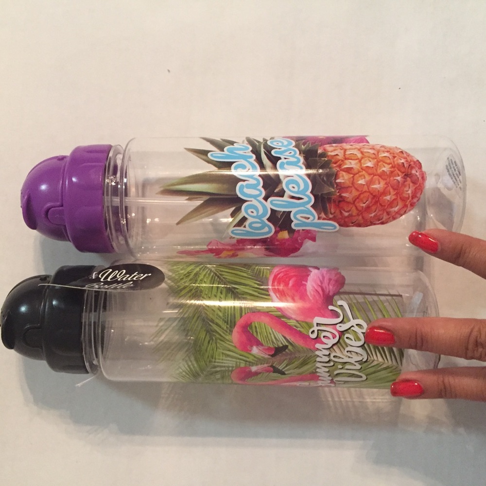 Summer water bottles with straw - NWT - Picture 2 of 8